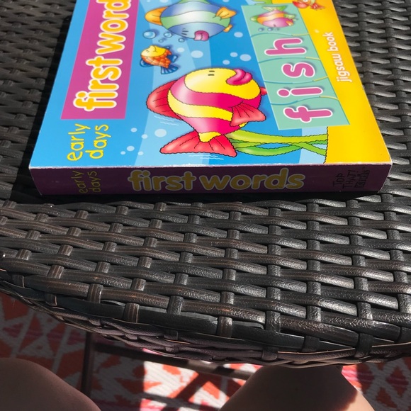Early Days First Words Jigsaw Book - Picture 4 of 4